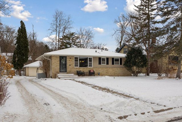 4213 Woodstock Avenue, Golden Valley, MN 55422