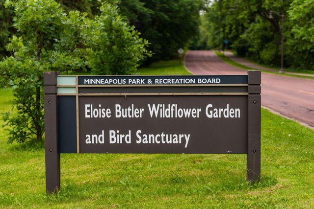 4213 Woodstock Avenue, Golden Valley, MN 55422