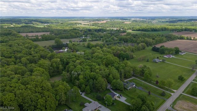 10473 Lisbon Road, Canfield, OH 44406