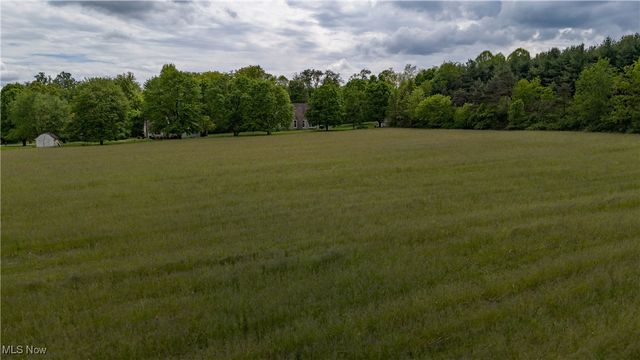 10473 Lisbon Road, Canfield, OH 44406