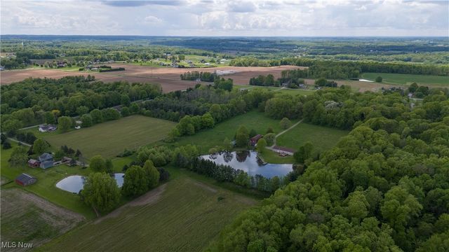 10473 Lisbon Road, Canfield, OH 44406