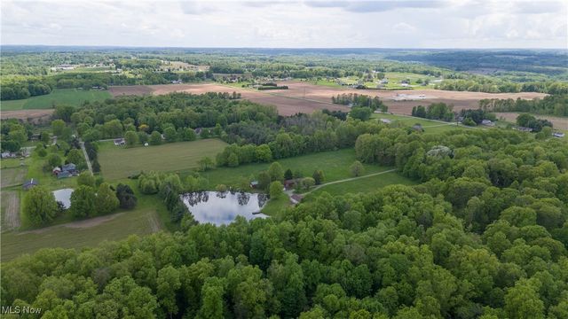 10473 Lisbon Road, Canfield, OH 44406