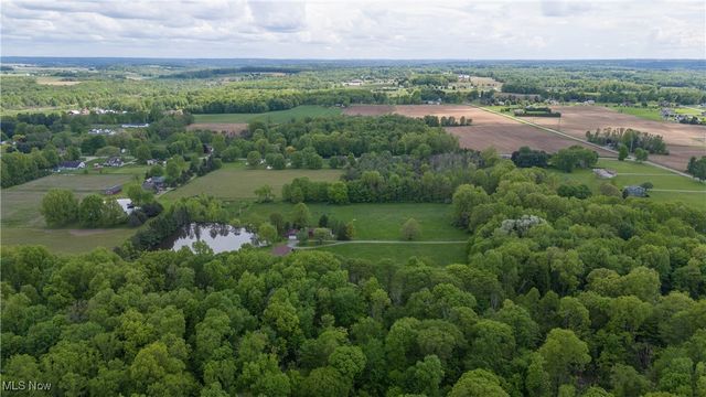 10473 Lisbon Road, Canfield, OH 44406