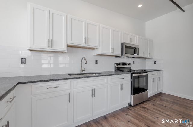 424 Main Street G, Middletown, CT 06457