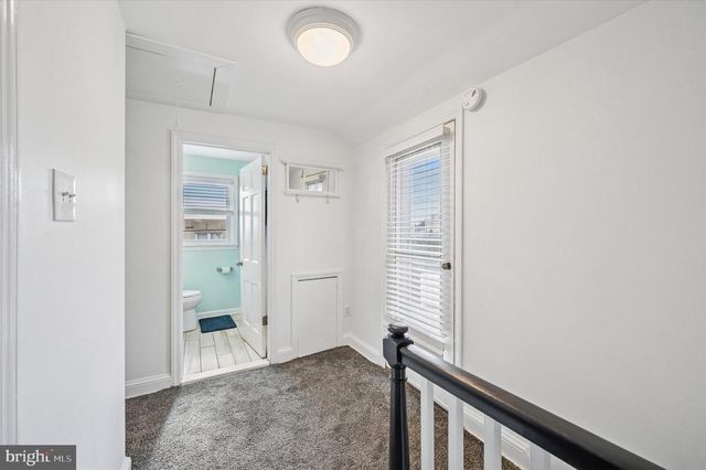 24 UPLAND RD, Havertown, PA 19083