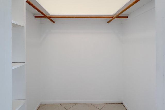 2857 NE 2nd Ave, Boca Raton, FL 33431