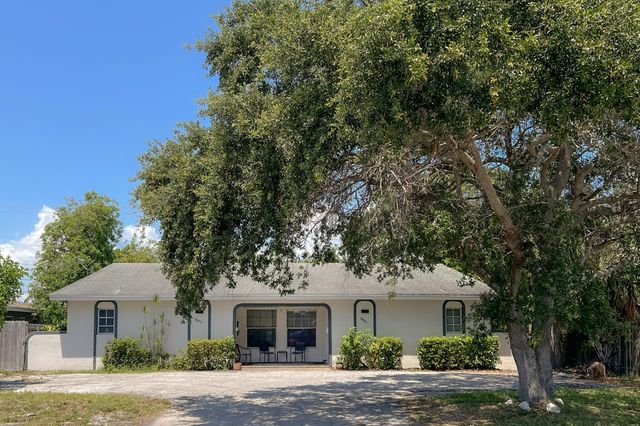 2857 NE 2nd Ave, Boca Raton, FL 33431