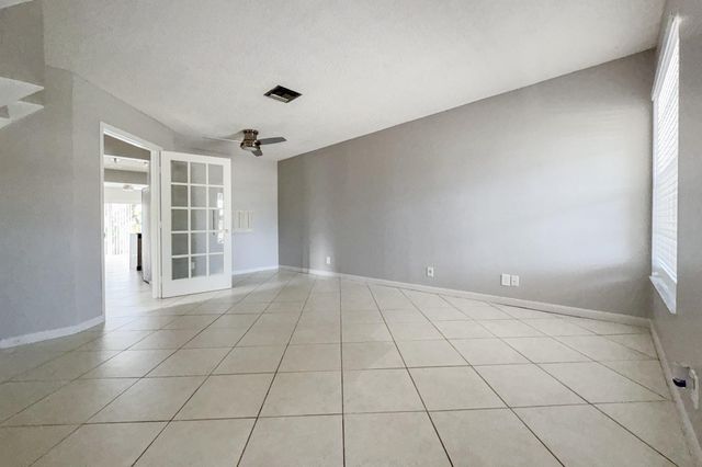 2857 NE 2nd Ave, Boca Raton, FL 33431