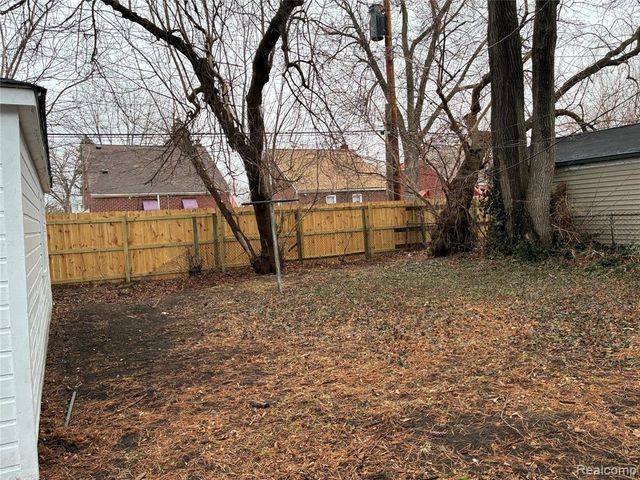 19352 Evergreen Road, Detroit, MI 48219