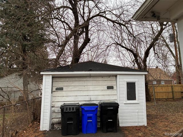 19352 Evergreen Road, Detroit, MI 48219