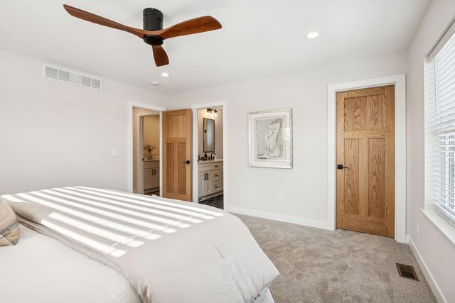 3925 40th Avenue S, Minneapolis, MN 55406