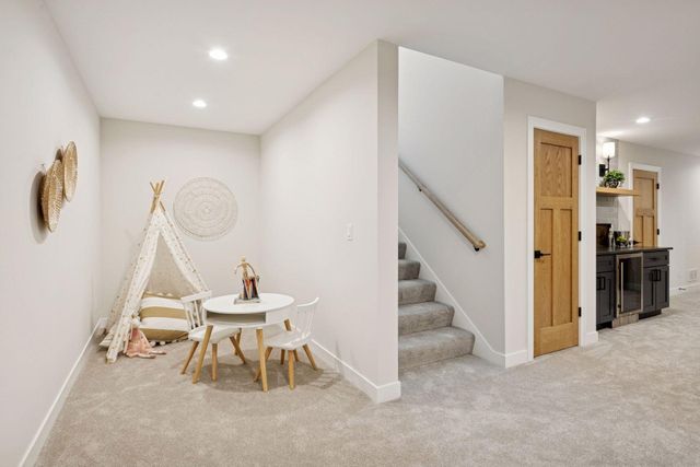 3925 40th Avenue S, Minneapolis, MN 55406