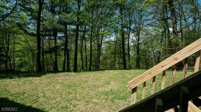 6 Longview Ln, Vernon Twp., NJ 07461