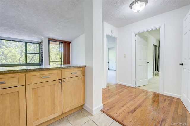10-10 166th Street 5D, Whitestone, NY 11357