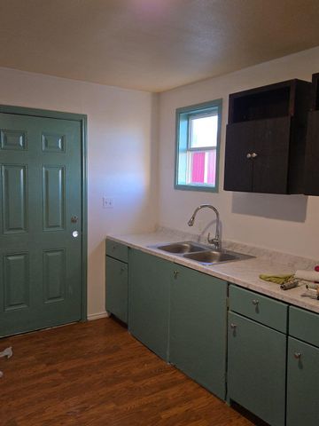 130 Gato RD, Cedar Creek, TX 78612