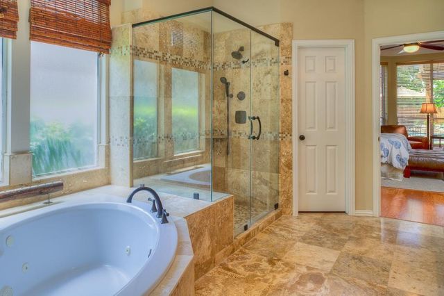 22 Villa Canyon Place, The Woodlands, TX 77382