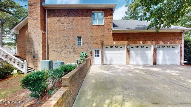 421 Dogwood Trail, Goldsboro, NC 27534