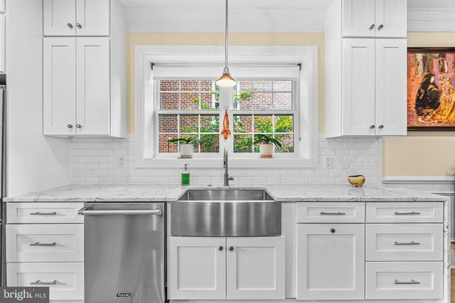 3714 GARFIELD ST NW, Washington, DC 20007