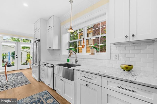 3714 GARFIELD ST NW, Washington, DC 20007