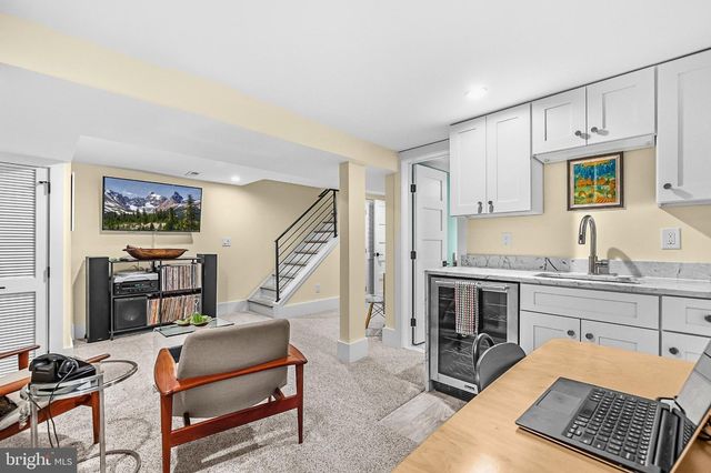 3714 GARFIELD ST NW, Washington, DC 20007