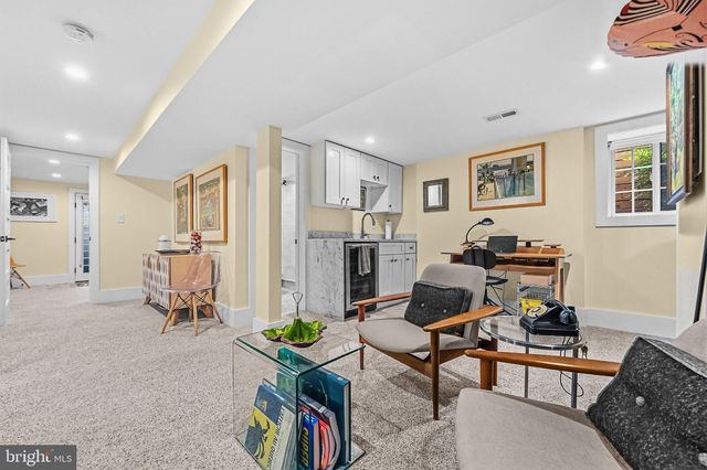 3714 GARFIELD ST NW, Washington, DC 20007