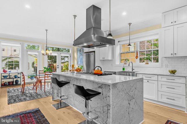 3714 GARFIELD ST NW, Washington, DC 20007