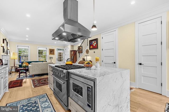 3714 GARFIELD ST NW, Washington, DC 20007