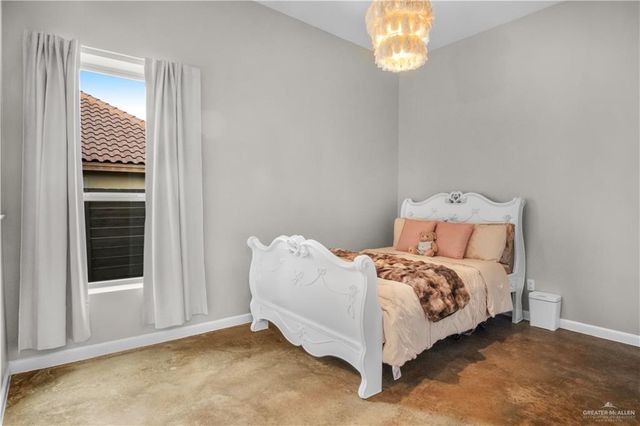 1824 Harvard Avenue, Mcallen, TX 78504