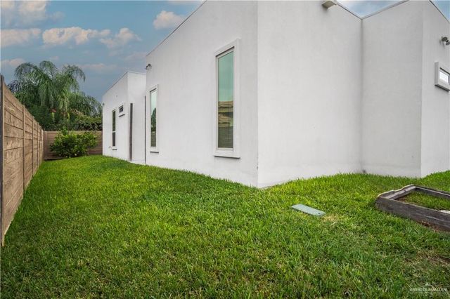 1824 Harvard Avenue, Mcallen, TX 78504