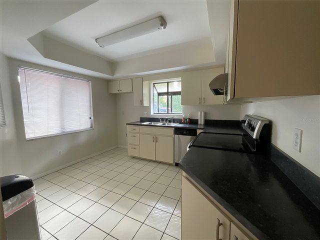 940 FENTON LANE 10, Lakeland, FL 33809