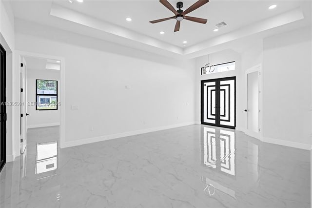 2415 NE 22nd Place, Cape Coral, FL 33909