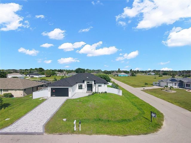 2415 NE 22nd Place, Cape Coral, FL 33909