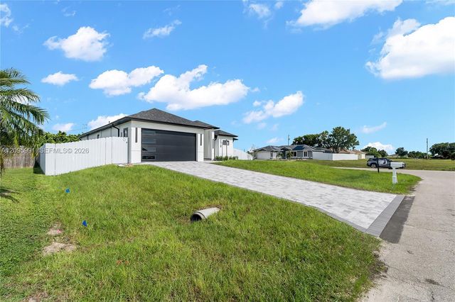 2415 NE 22nd Place, Cape Coral, FL 33909