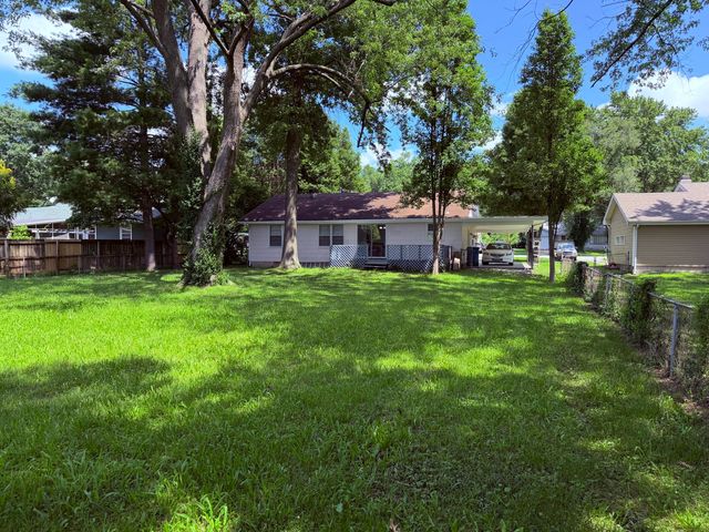 500 W Crestview Street, Springfield, MO 65807