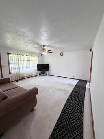 500 W Crestview Street, Springfield, MO 65807