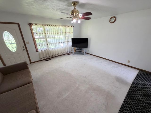 500 W Crestview Street, Springfield, MO 65807