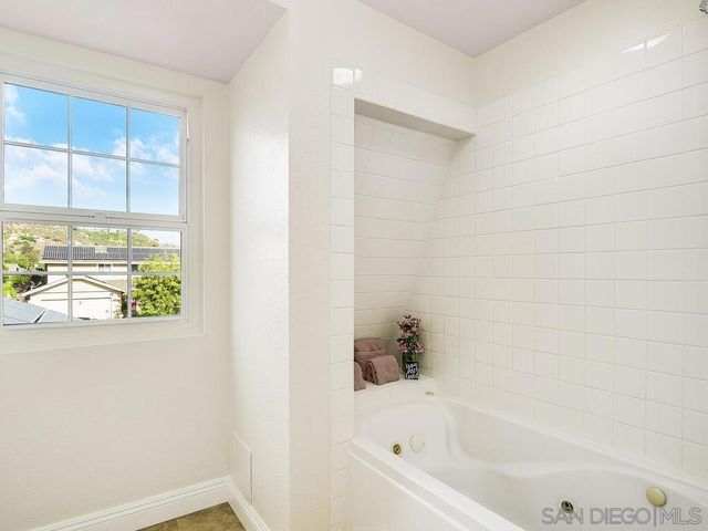 14302 Sandown, Poway, CA 92064