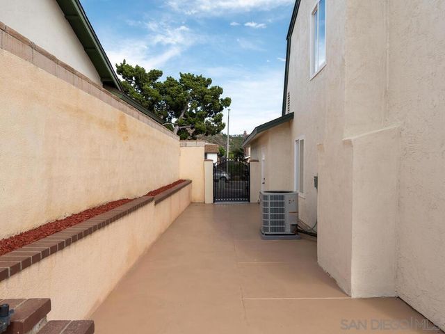 14302 Sandown, Poway, CA 92064