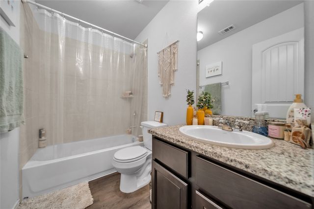 3308 Robin Road, Ennis, TX 75119