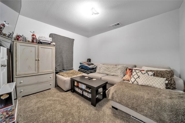 3308 Robin Road, Ennis, TX 75119