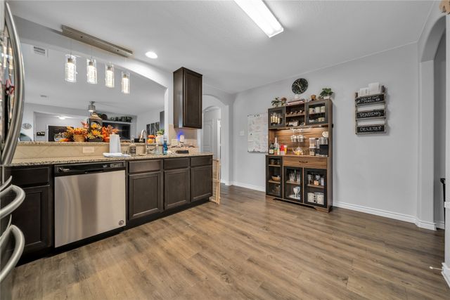 3308 Robin Road, Ennis, TX 75119