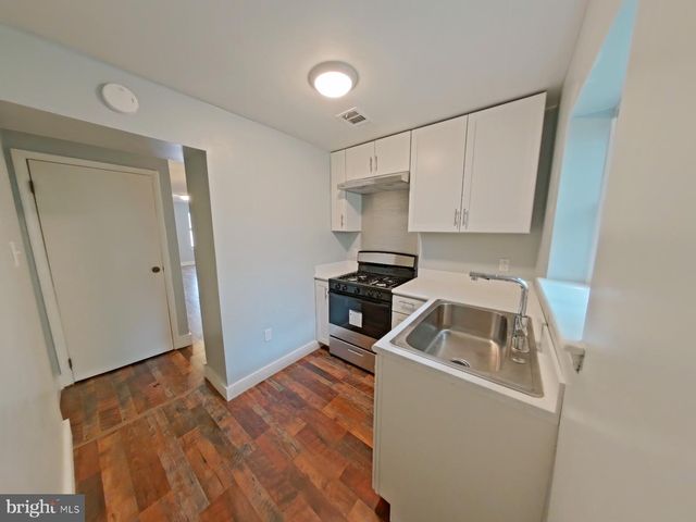 512 MERCY ST, Philadelphia, PA 19148