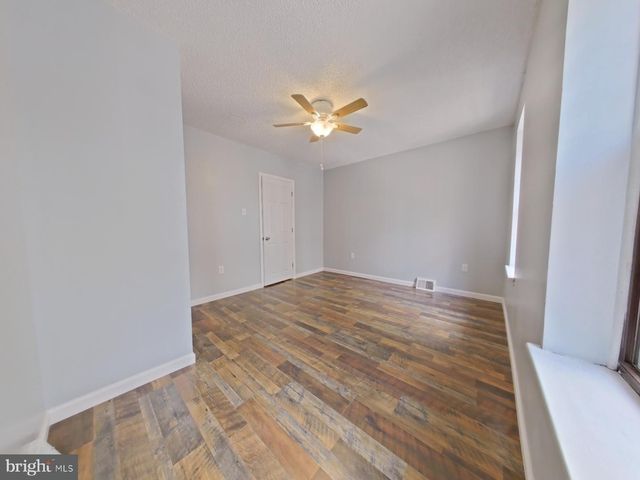 512 MERCY ST, Philadelphia, PA 19148