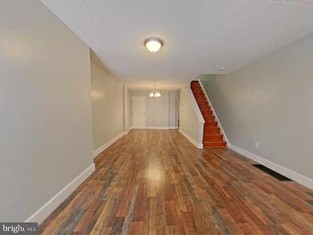 512 MERCY ST, Philadelphia, PA 19148