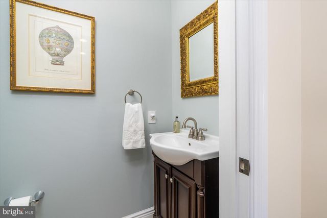 132 VICTORIA MEWS, Princeton, NJ 08542