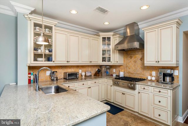 132 VICTORIA MEWS, Princeton, NJ 08542