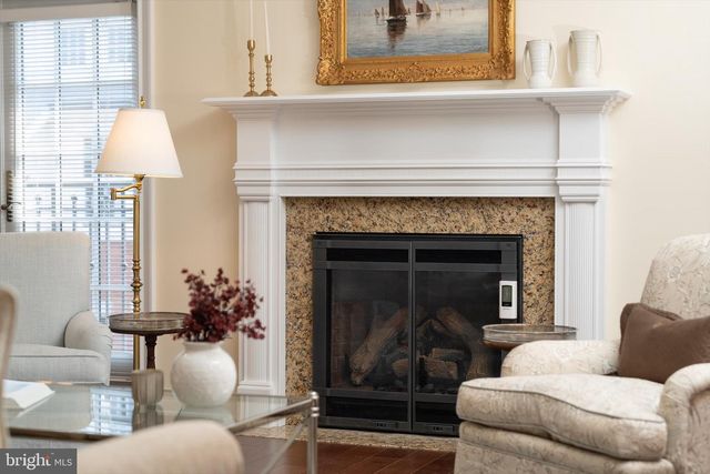 132 VICTORIA MEWS, Princeton, NJ 08542