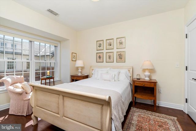 132 VICTORIA MEWS, Princeton, NJ 08542