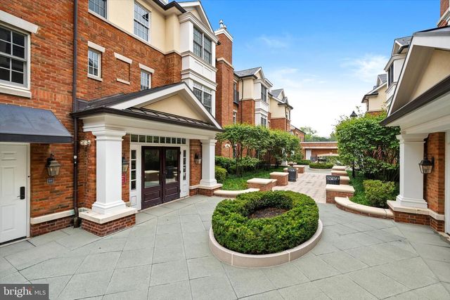 132 VICTORIA MEWS, Princeton, NJ 08542