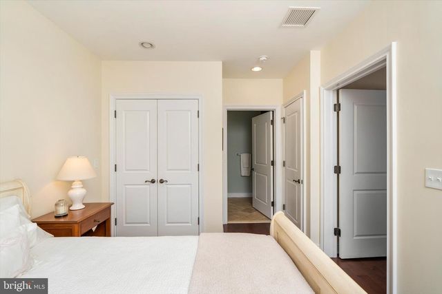 132 VICTORIA MEWS, Princeton, NJ 08542